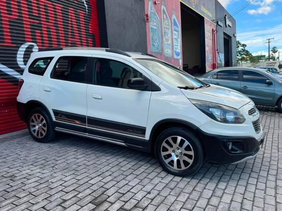CHEVROLET SPIN 1.8 ACTIV 8V FLEX 4P MANUAL CHEVROLET SPIN 1.8 ACTIV 8V FLEX 4P MANUAL